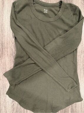 GAP Black Waffle Thermal Long Sleeve Top